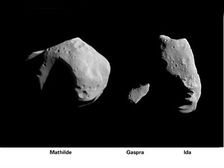Метеорит, схожий по размерам с Челябинским, пролетел вблизи нашей планеты